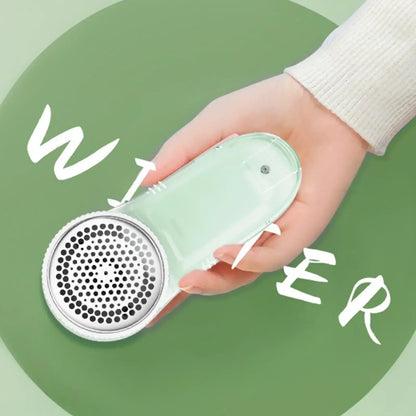 Removes Lint From Clothes
