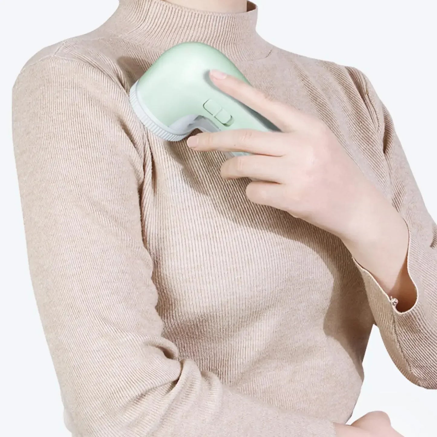 Removes Lint From Clothes